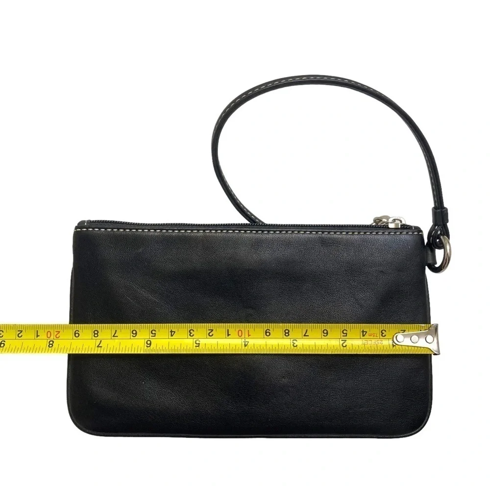 Coach black leather soho wristlet clutch bag